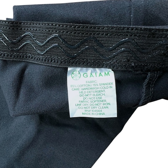 NWT | GAIAM THIGH-HIGH COMPRESSION LEG SLEEVES BLACK COTTON & SPANDEX - Picture 3 of 6